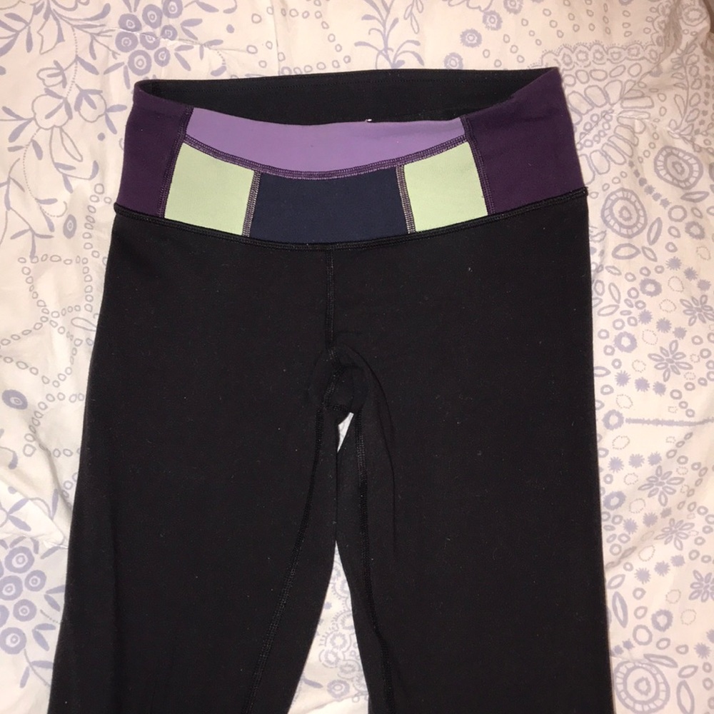 Lululemon Leggings w/ stripe band (size 2)